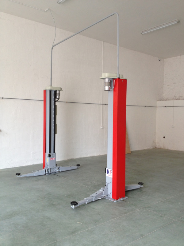 SIRIO 2 sloupový zvedák pro rozebíraní autovraků – Holohlavy